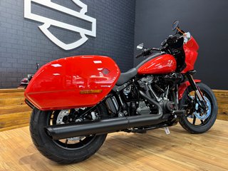 Harley-Davidson Low Rider ST 117 Roja