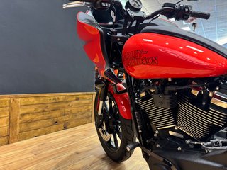 Harley-Davidson Low Rider ST 117 Roja
