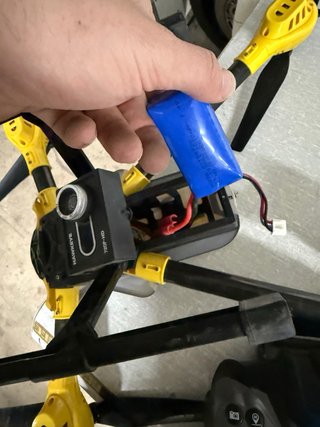 Drone Sky Warrior con mando