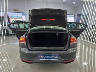 VOLKSWAGEN Passat Business 2.0 TDI 110kW 150CV