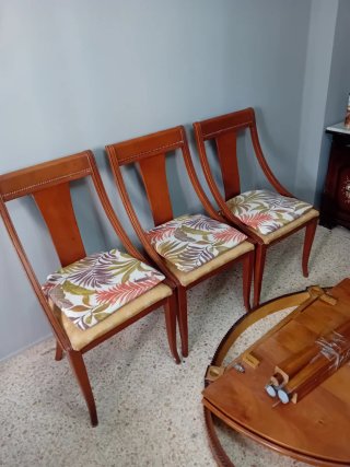 Mesa redonda con 6 sillas