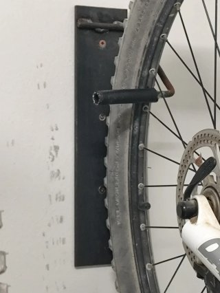 Ganchos para colgar bicicletas  4 unidades nuevas.
