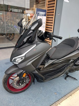 Honda Forza 125 ESP Edit Maxi Scooter