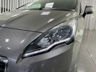 PEUGEOT 5008 Style 1.6 BlueHDi 88KW 120CV