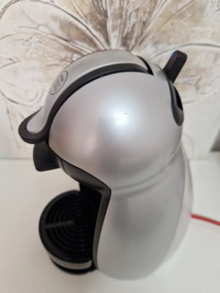 Cafetera Dolce Gusto Plata