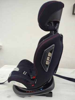 Silla de coche negra