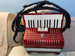 Acordeón Hohner Student IV M 40 Bajos