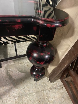 Mesa comedor grande + 6 sillas estampado cebra