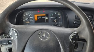 CAM11 Camión porta contenedores Mercedes 2536L