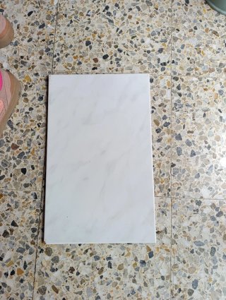 Azulejos blancos efecto mármol