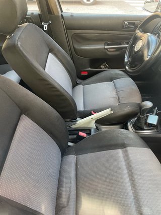 Volkswagen Golf 2000