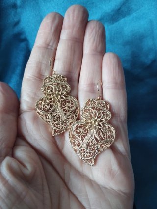 Pendientes Corazón de Viana dorados.