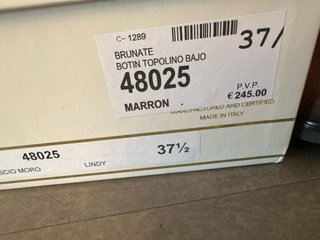 Botines ante Brunate marrones.