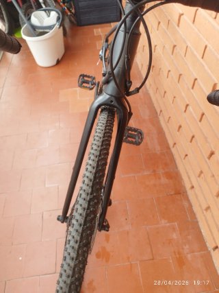 Bicicleta Gravel Triban RC 500 Negra