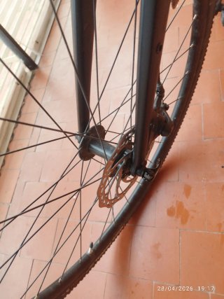Bicicleta Gravel Triban RC 500 Negra