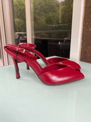 Hermosas Sandalias Tacón Zara Rojas