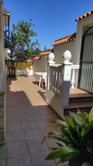 Casa pareada en venta en La Granja-La Colina-Los Pastores en Algeciras