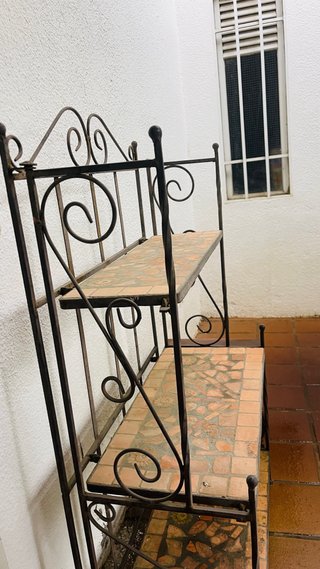 Estantería de jardín hierro y cerámica