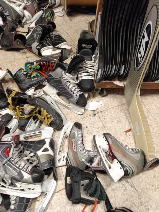 Pattini da Hockey su Ghiaccio da 15€