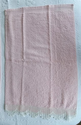 Coppia salviette rosa con bordo uncinetto