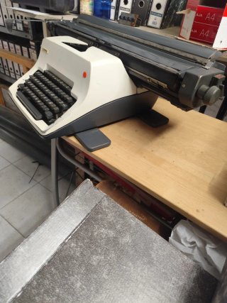 Máquina de escribir Olympia