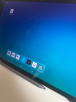 Lenovo Tab P12 12.7' con lápiz y funda verde
