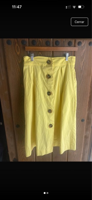 Falda midi skater amarilla