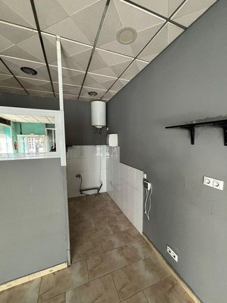 Local comercial en alquiler en Palmete en Sevilla