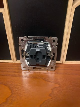 Pulsador Legrand 7758 11 10A 250V