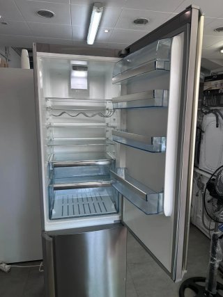 Nevera combi AEG con garantia transport