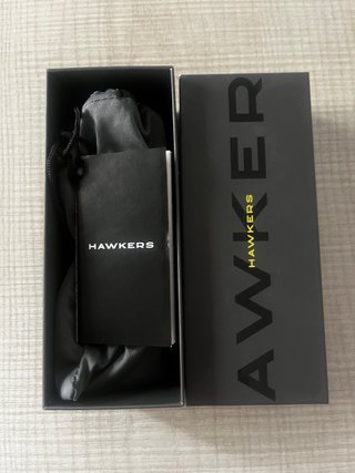 Gafas de sol Hawkers polarizadas con funda