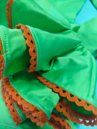 Camisa flamenca verde con volantes