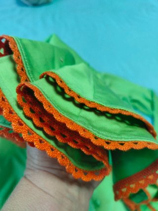 Camisa flamenca verde con volantes