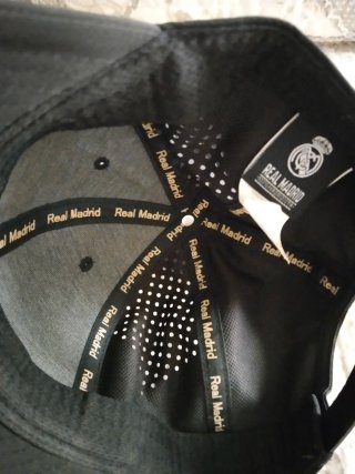 Lote 3 Gorras originales. Real Madrid,Red Bull,BB,