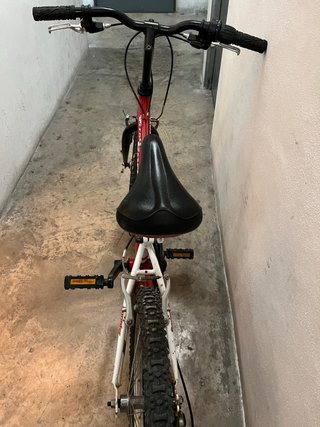 Bicicleta infantil Sprinter roja y blanca