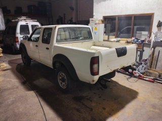 Nissan Navara 2001