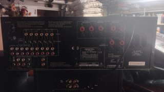 Amplificador y altavoces