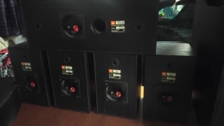 Amplificador y altavoces