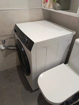 Lavadora Haier Blanca y Negra