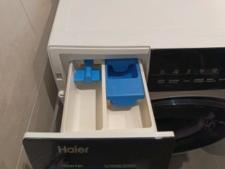 Lavadora Haier Blanca y Negra