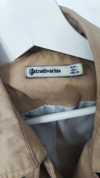 Gabardina Stradivarius Beige Talla L