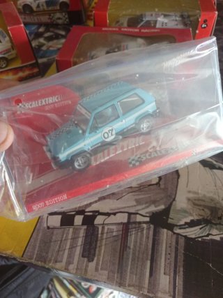 Scalextric Club: Seat León..Mini.Panda F 1 .R 5