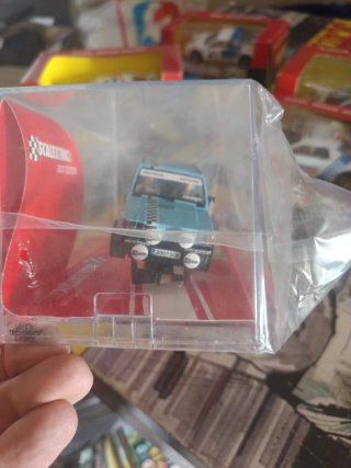 Scalextric Club: Seat León..Mini.Panda F 1 .R 5