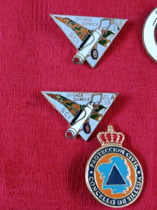 insignias festivas motor y militar