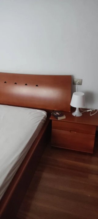 Cama doble con colchón usado