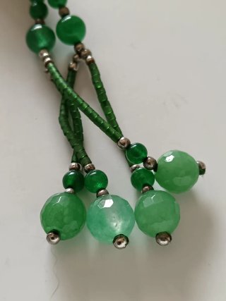 Collana pietre verdi con pendente