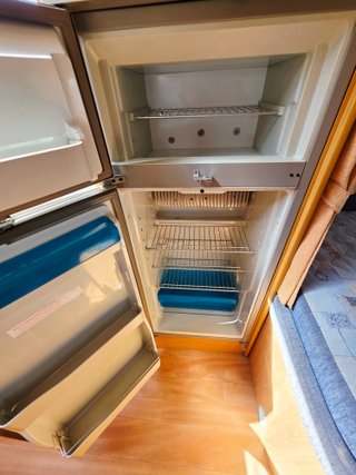 RENAULT - CHAUSSON ODYSSEE 83 - Aire/Toldo/Placa/N