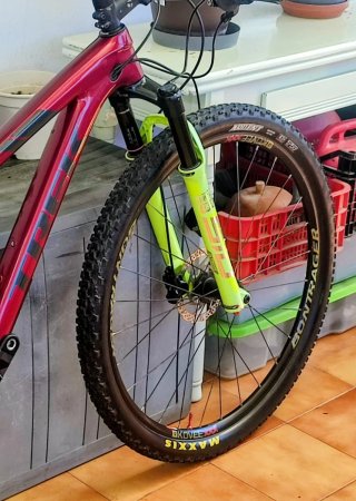 Bicicleta Trek Top Fuel 9.7 Carbono Talla M