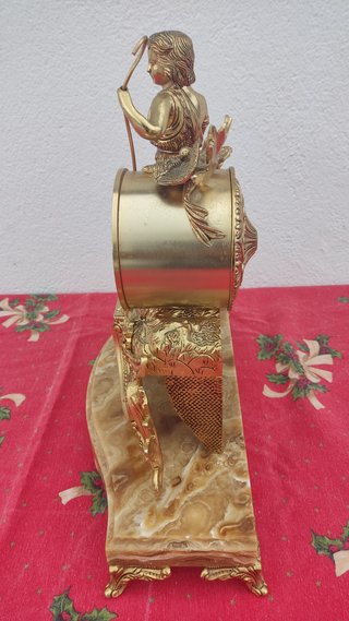 Reloj sobremesa bronce dorado y mármol
