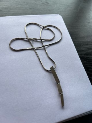 Collar de plata con colgante